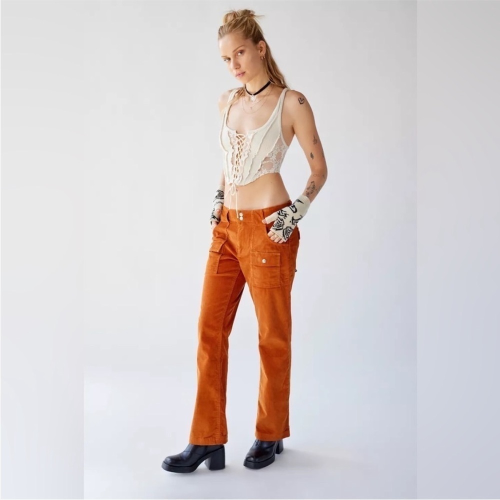 Urban Outfitters. BDG Lucille Corduroy
Cargo Pant. Low rise Size 6 Brown/Orange